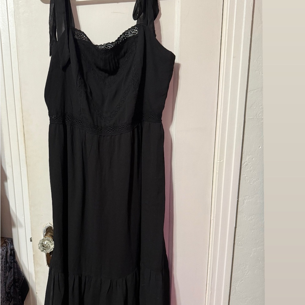 Abercrombie & Fitch Black Spaghetti Strap Midi Sundress
